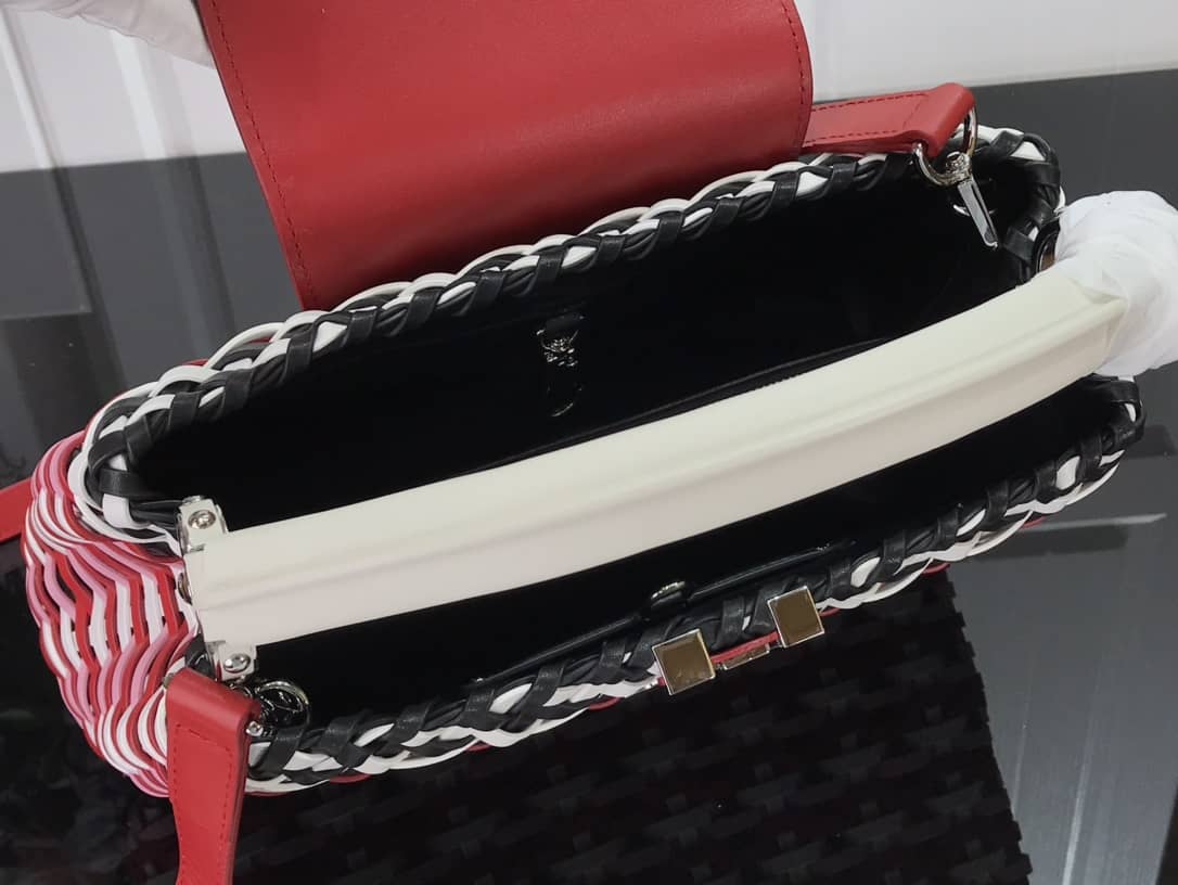 Louis Vuitton Capucines Taurillon Shoulder Bag Replica Red M94519