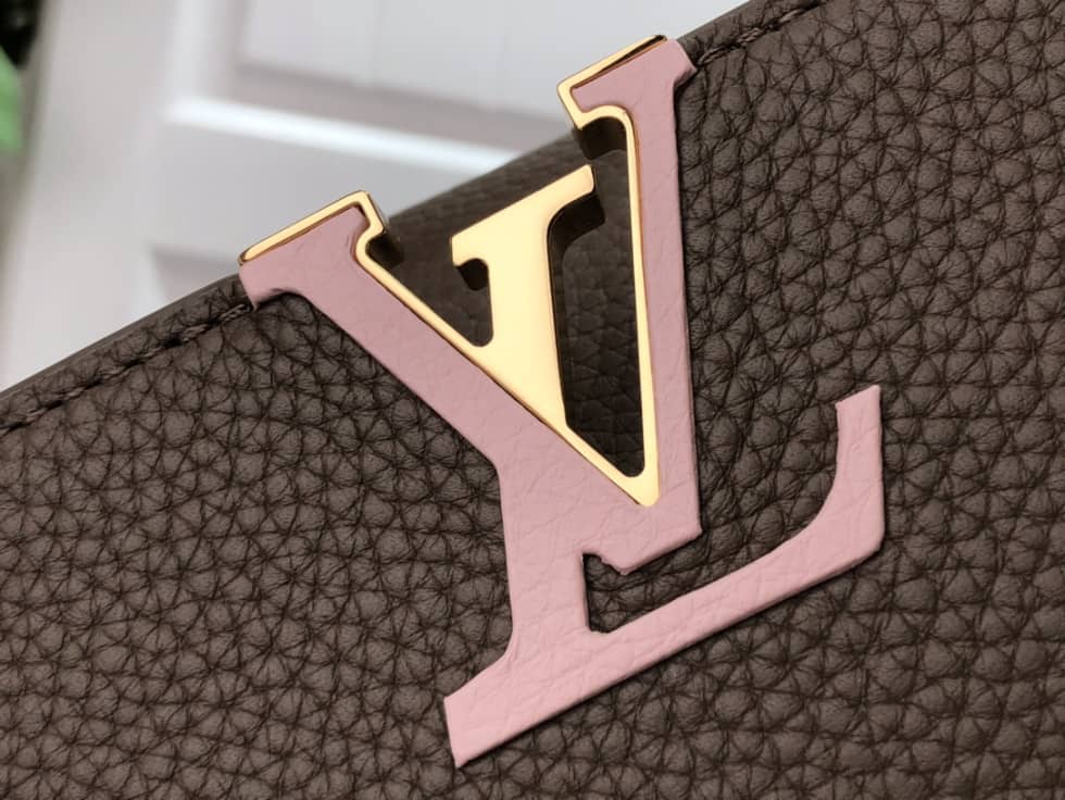 Louis Vuitton Capucines BB M59709 Replica Shoulder Bag