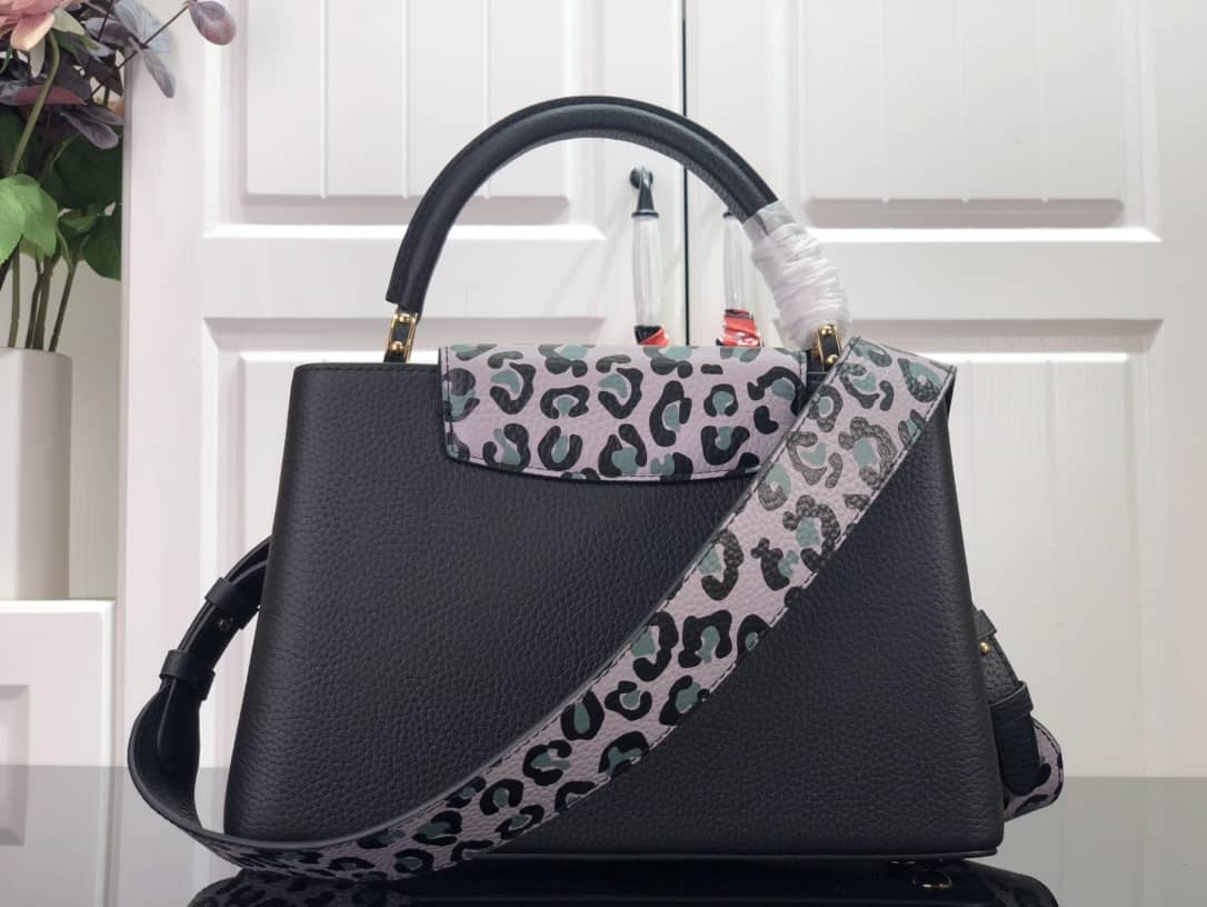 Louis Vuitton Capucines MM Black Replica Bag M57361
