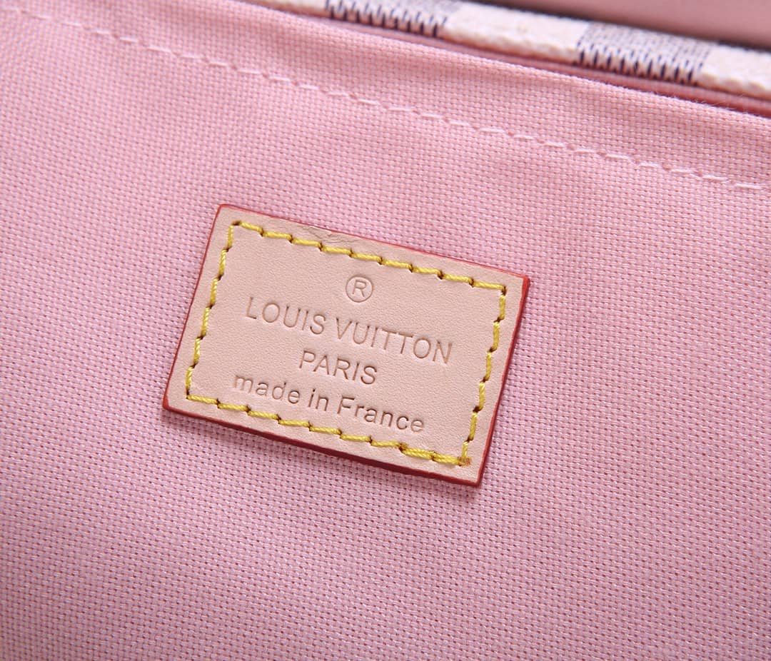 Louis Vuitton Damier Croisette Replica Shoulder Handbag White N41581