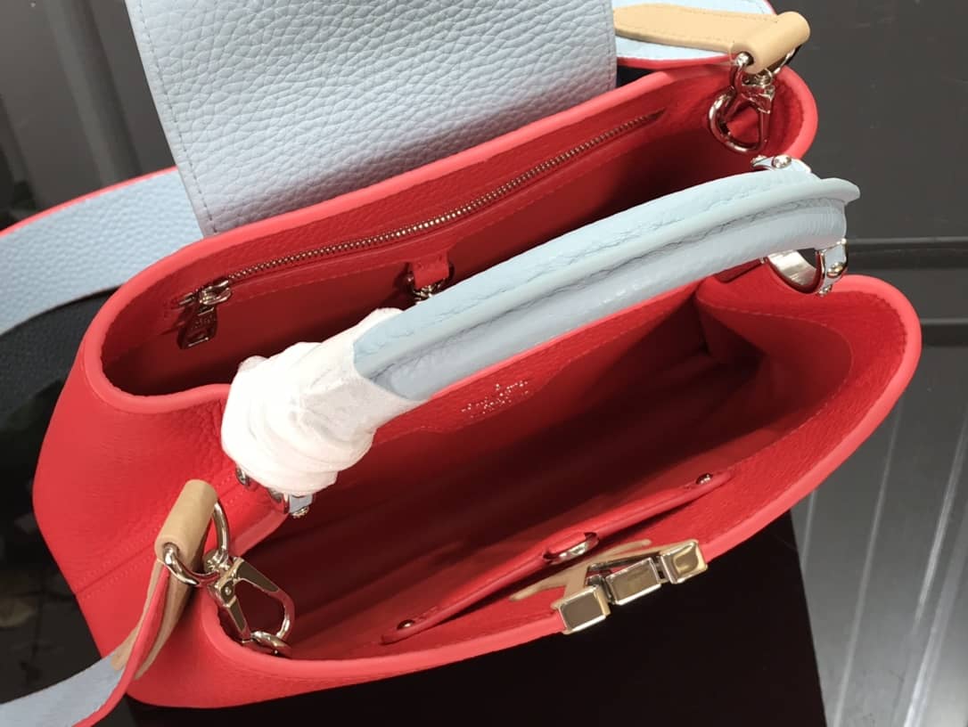 Louis Vuitton Capucines Mini Taurillon Leather Replica Bag Red M57520