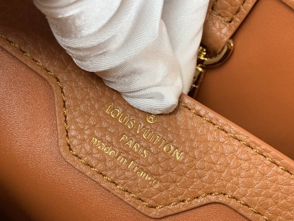 Louis Vuitton Capucines MM M59872 Replica Shoulder Bag