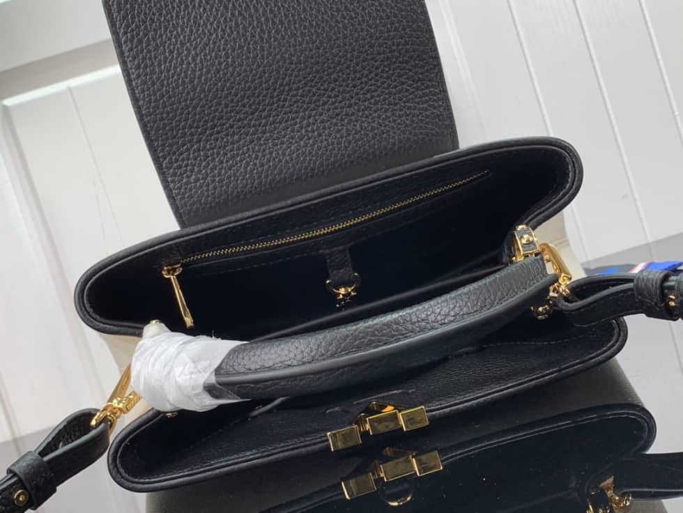 Louis Vuitton Capucines BB Black M59872 Replica Shoulder Bag