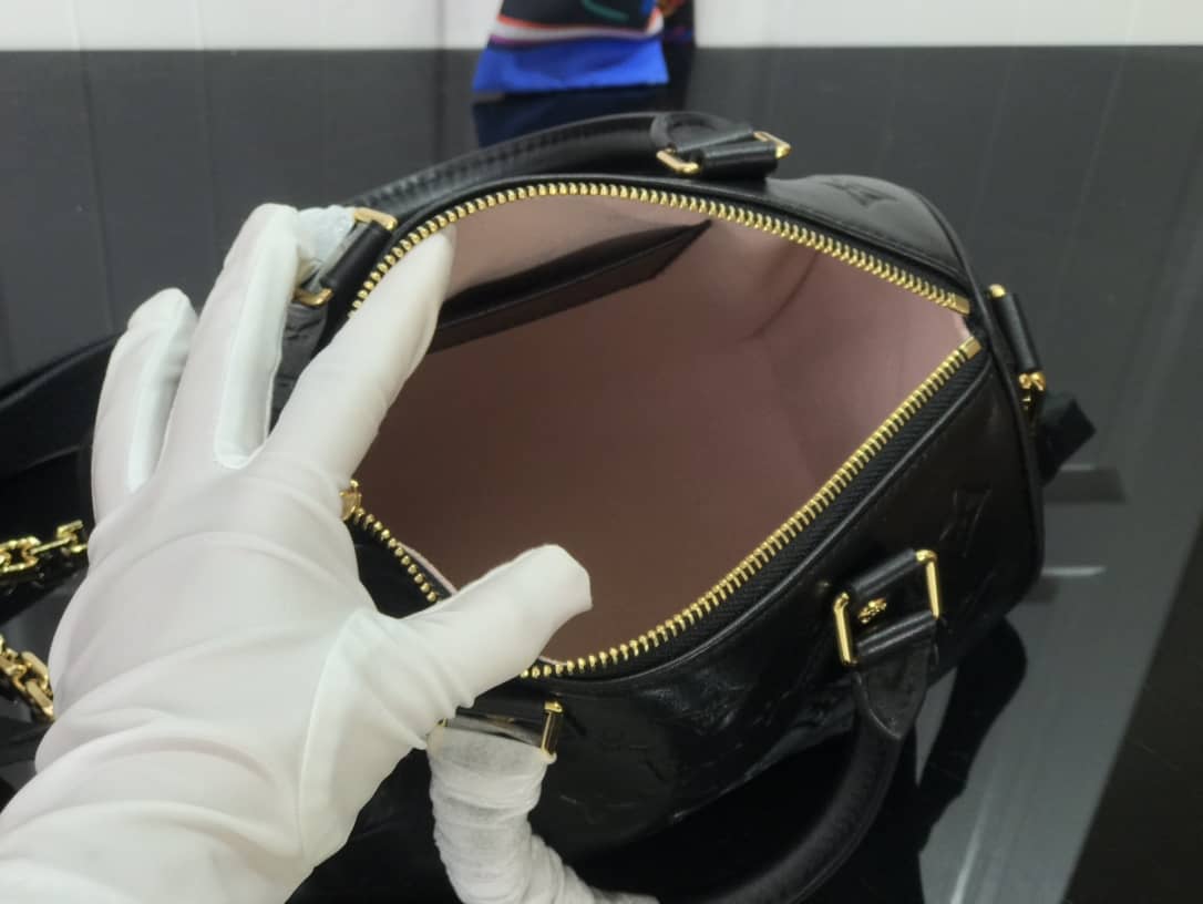 Louis Vuitton Replica Bags Speedy Bandouliere 22 Gold Chain M58631