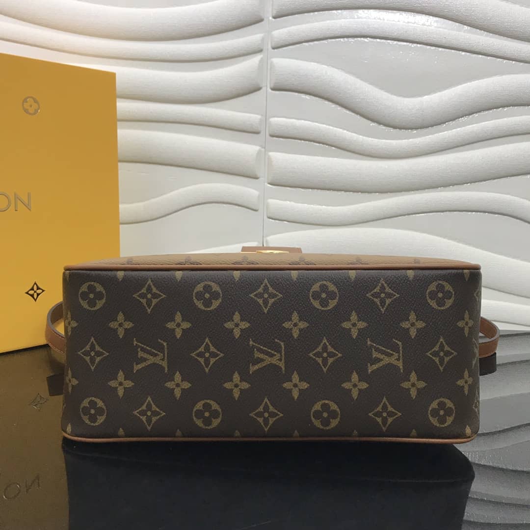 Louis Vuitton Dauphine MM Replica Hobo M45196