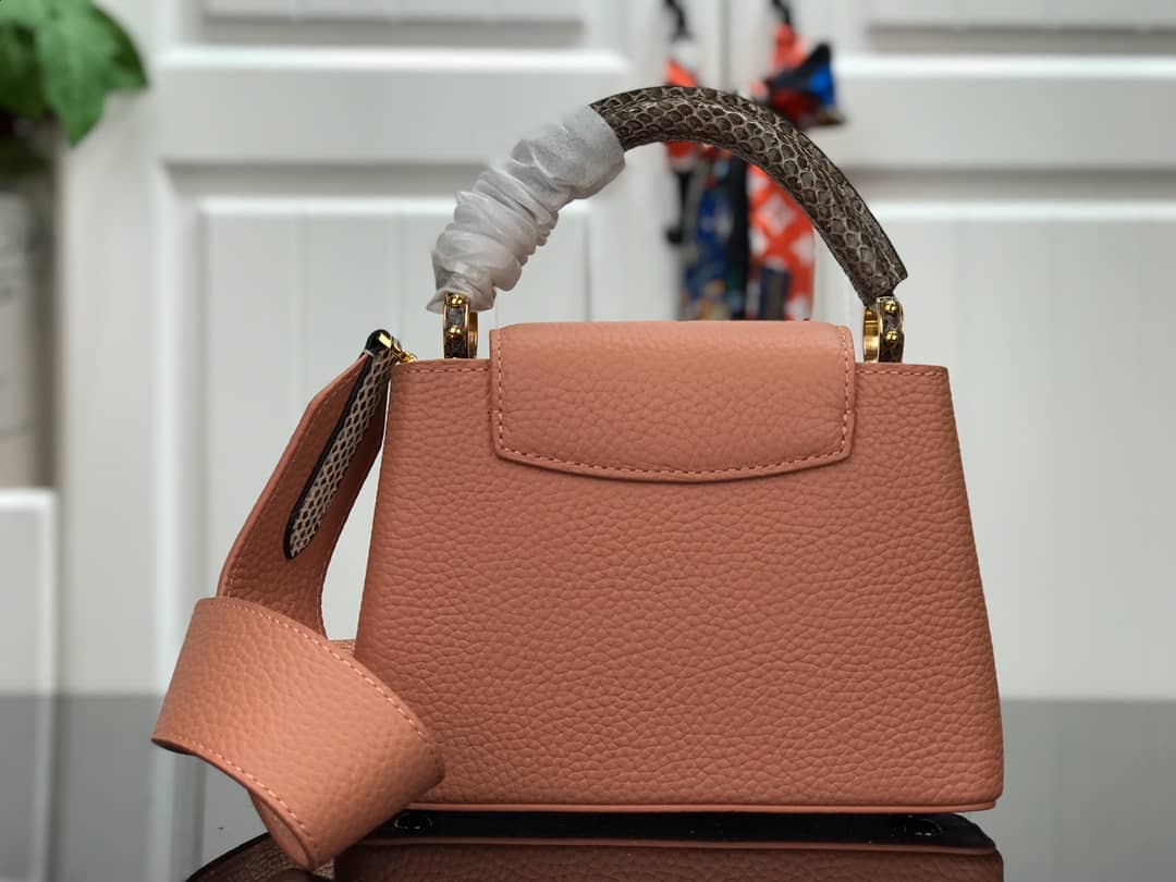 Louis Vuitton Capucines MM Taurillon Leather Tote M94227