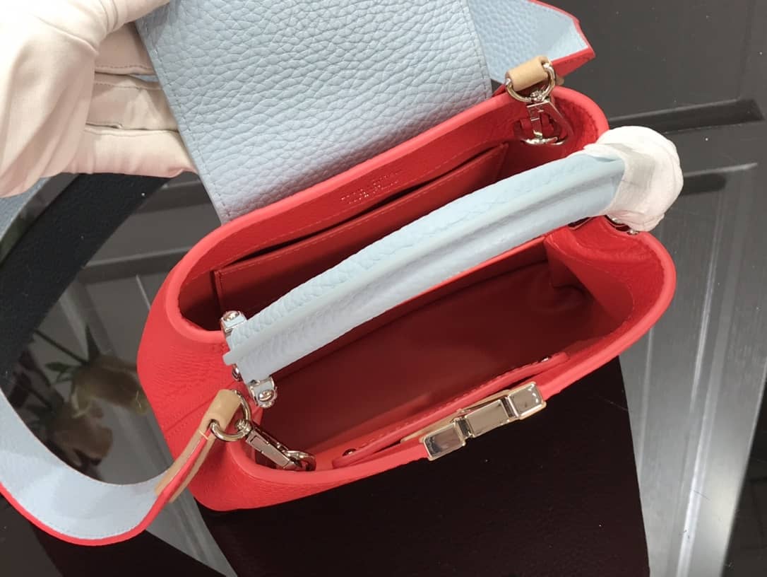 Louis Vuitton Capucines Mini Taurillon Leather Replica Bag Red M57520