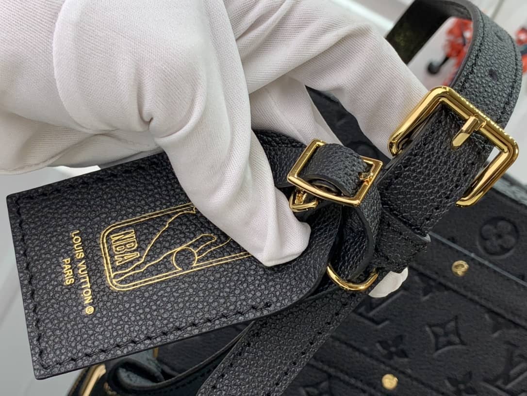 Louis Vuitton Crossbody Dupe X NBA Handle Trunk Ball Grain Leather  M57971(ColaReps)