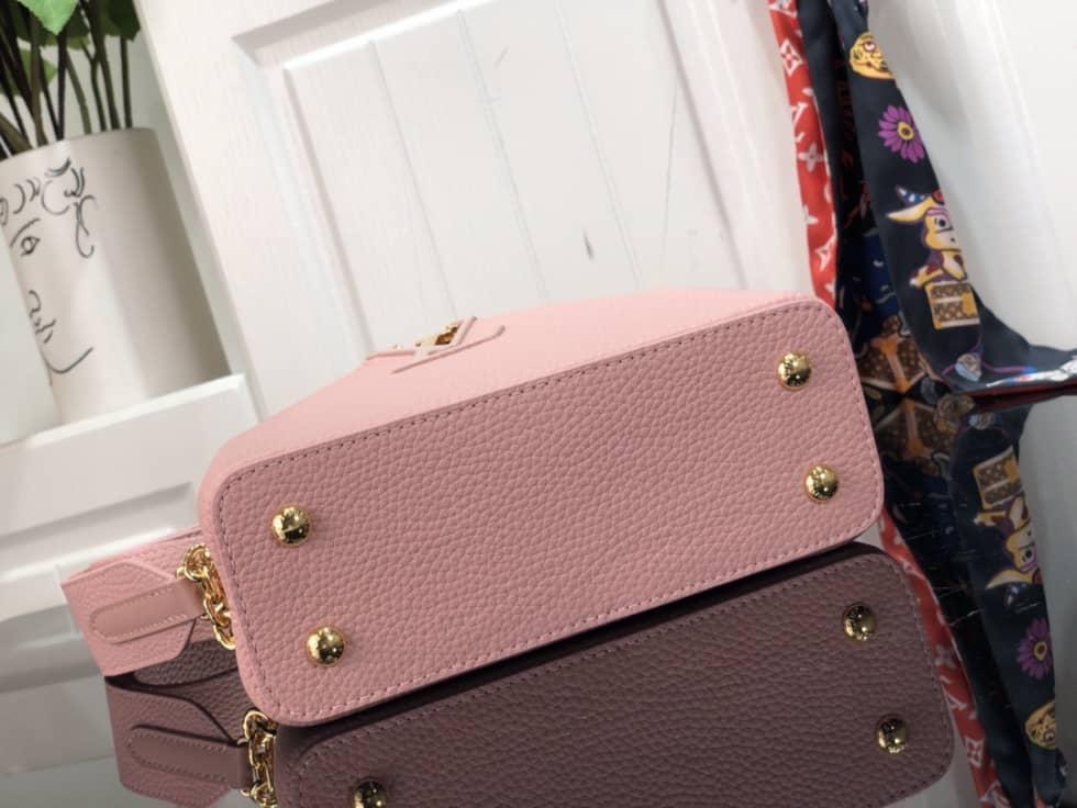 Louis Vuitton Capucines MM M59065 Replica Shoulder Bag