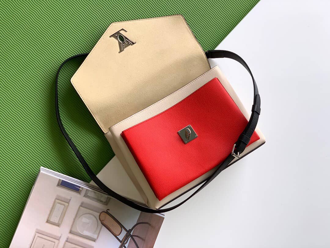 Louis Vuitton Quartz Kabuki My Lockme Bag Replica M53891