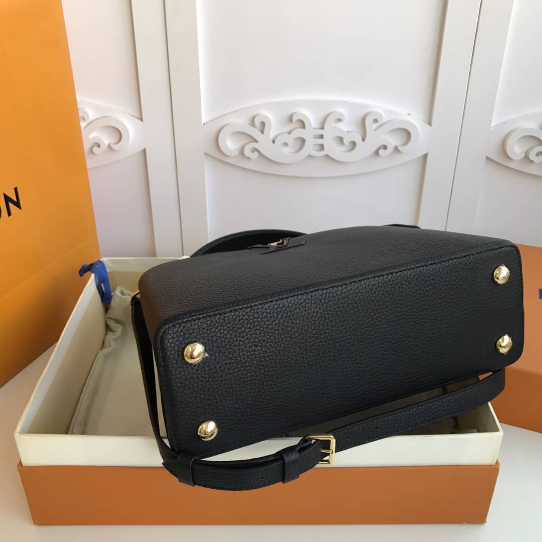 Louis Vuitton Capucines MM Bag Black Replica M48864