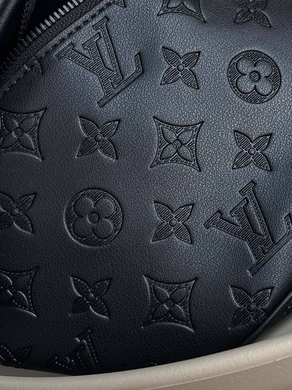 Louis Vuitton Discovery Bumbag PM Monogram Shadow Black M46036 Replica Belt Bag