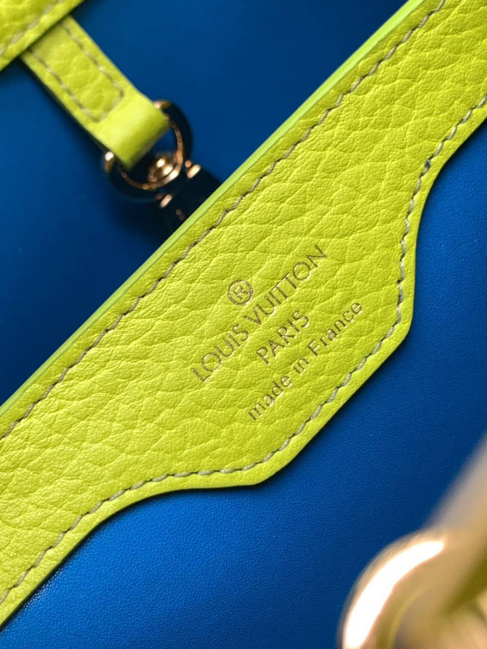 Louis Vuitton Capucines BB Snow White M59468 Replica Shoulder Bag