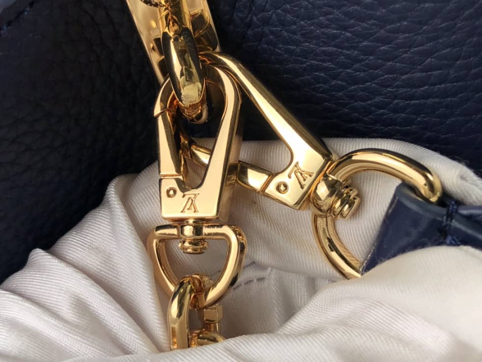 Louis Vuitton Capucines MM M59209 Replica Shoulder Bag