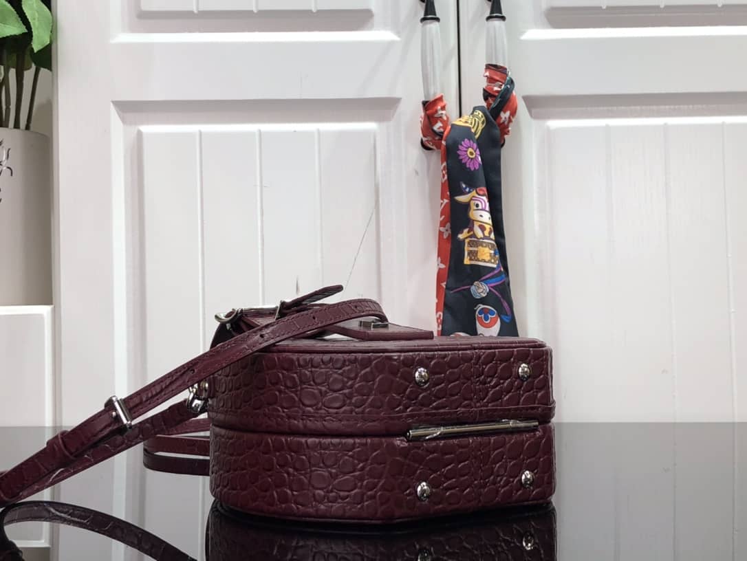 Louis Vuitton Petite Boite Chapeau Crocodilien Brillant Replica Bag Red N93597