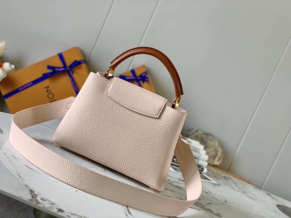 Louis Vuitton Capucines Taurillon Leather Shoulder Bag Replica