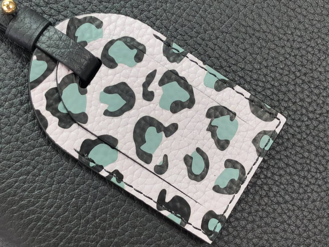 Louis Vuitton Capucines MM Black Replica Bag M57361