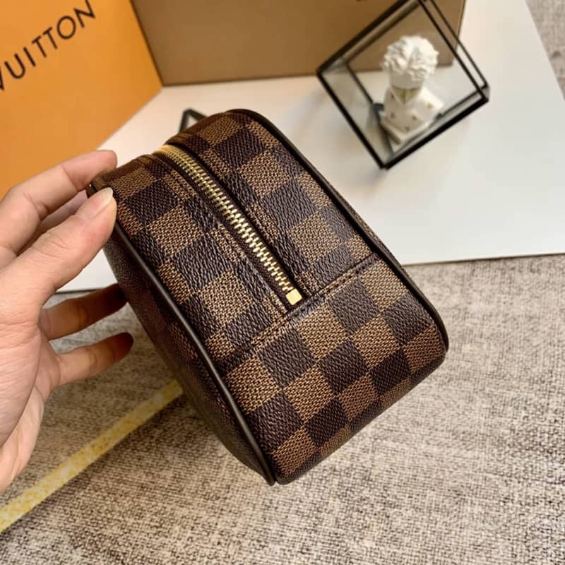 Louis Vuitton Damier Ebene Canvas King Size Toiletry Bag Replica N47527