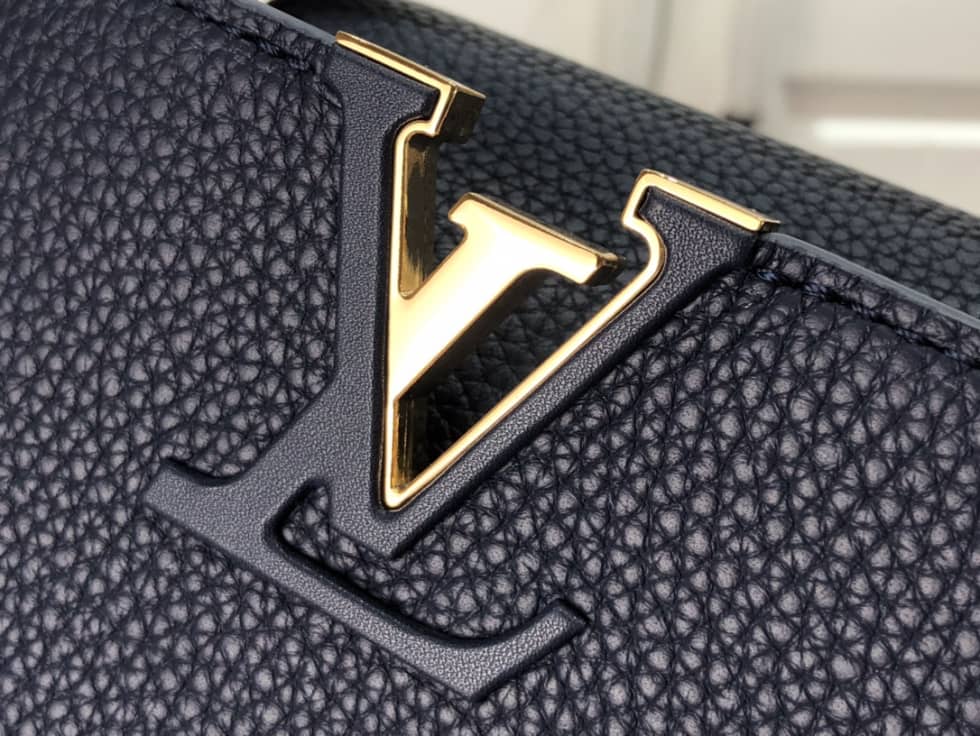 Louis Vuitton Capucines MM M59065 Replica Shoulder Bag