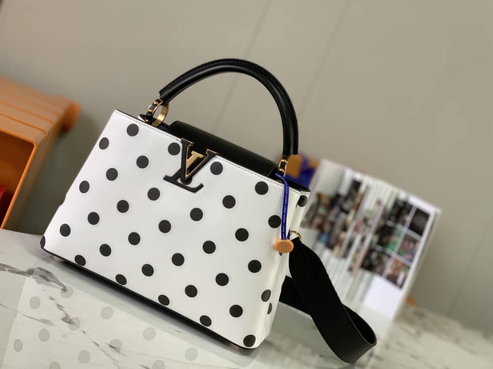 Louis Vuitton Capucines BB Bag M20373 Replica Shoulder Bag