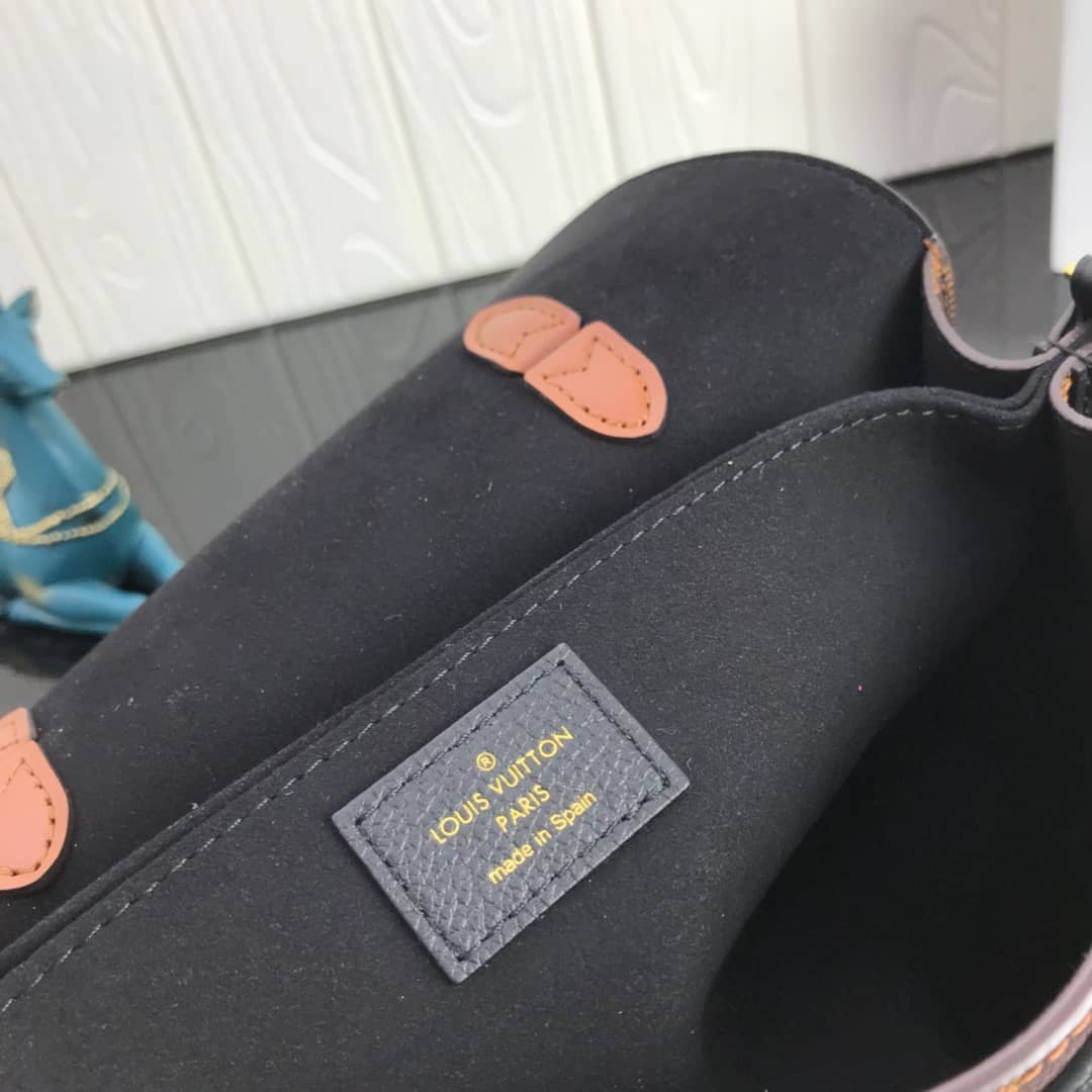 Louis Vuitton Damier Canvas Trendy Replica Crossbody Bag Black N40146