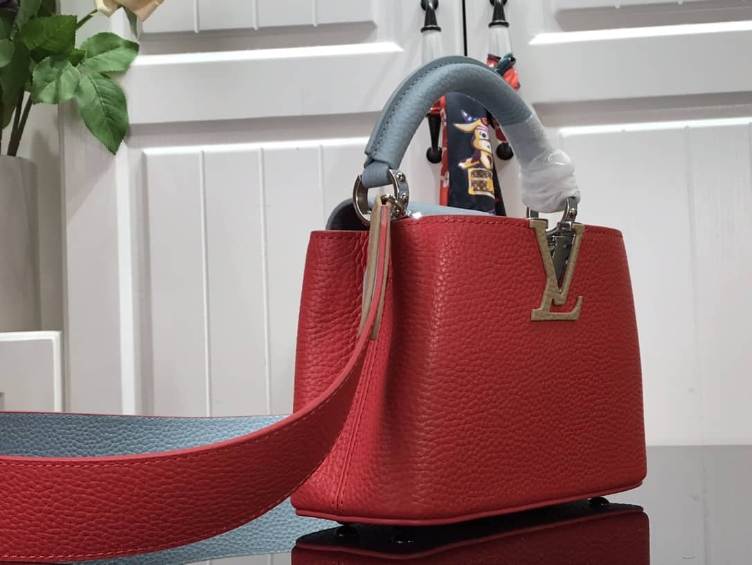 Louis Vuitton Capucines Mini Taurillon Leather Replica Bag Red M57520