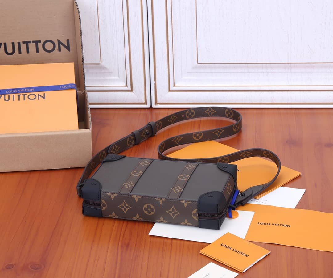 Louis Vuitton Soft Trunk Replica Wallet Brown M30697