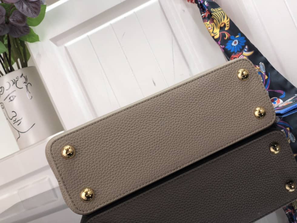 Louis Vuitton Capucines BB Beige M59066 Replica Shoulder Bag