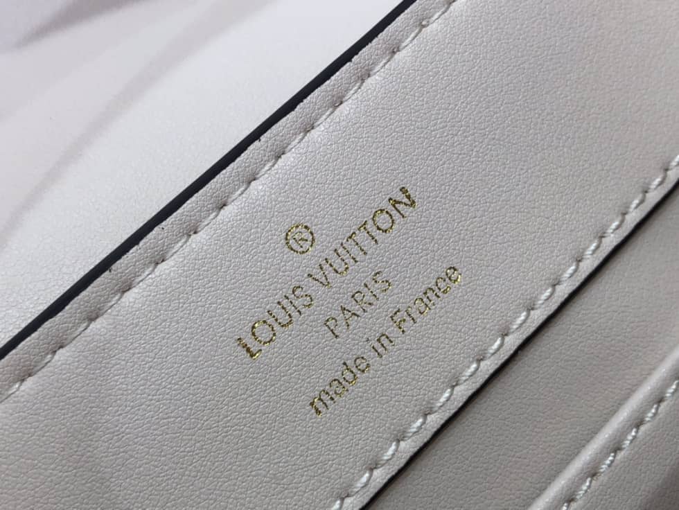 Louis Vuitton Capucines Mini Collection Pink N98093 Replica Shoulder Bag