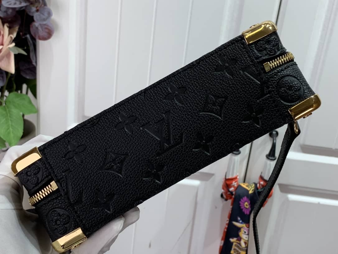 Louis Vuitton Crossbody Dupe X NBA Handle Trunk Ball Grain Leather  M57971(ColaReps)