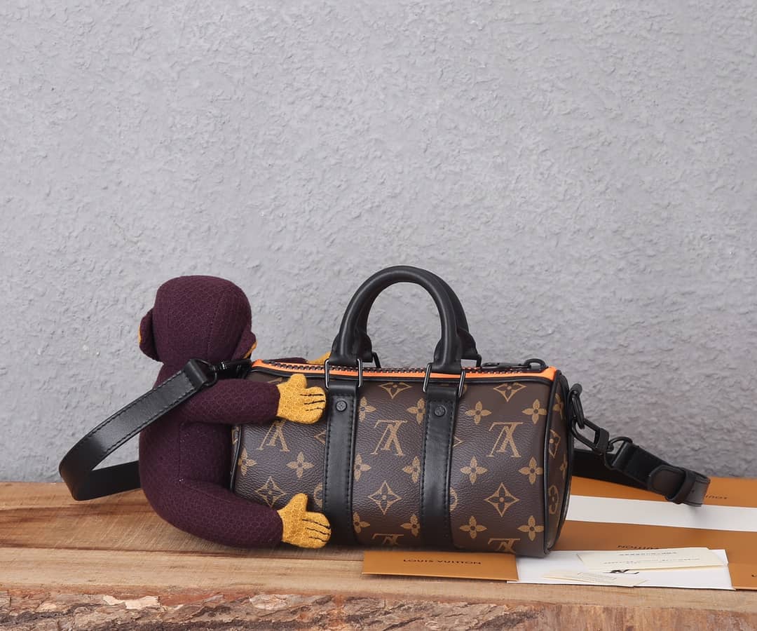 Louis Vuitton Monogram Zoom And Friends Adventure Keepall Bag Replica M80118