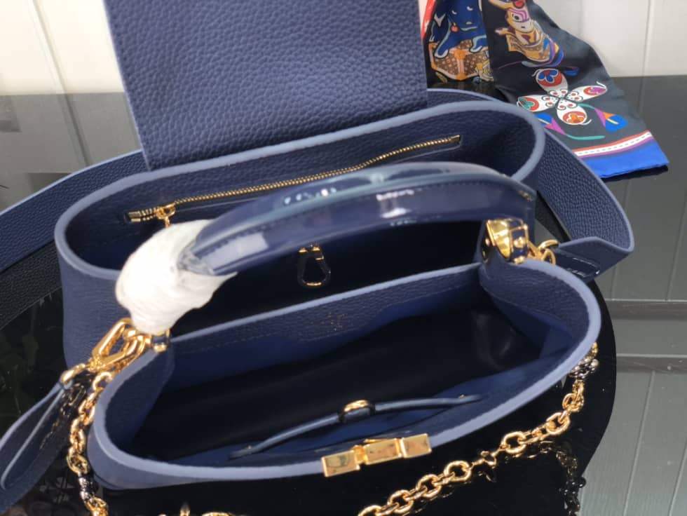 Louis Vuitton Capucines BB M59065 Replica Shoulder Bag