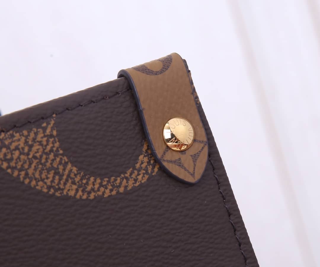 Louis Vuitton Monogram Giant Canvas Onthego MM Bag Replica M45039