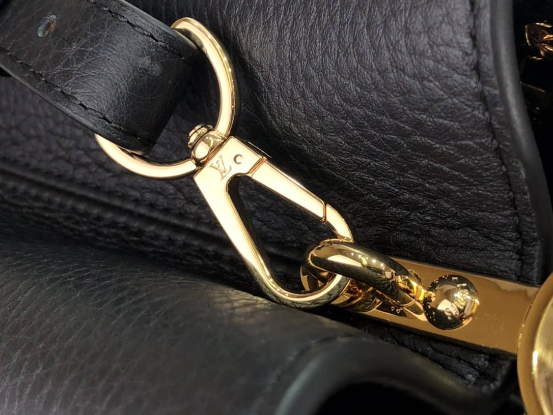 Louis Vuitton Capucines BB Calfskin Handbag Black