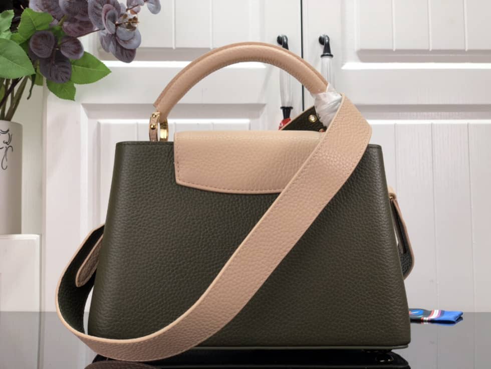 Louis Vuitton Capucines BB M58578 Replica Shoulder Bag