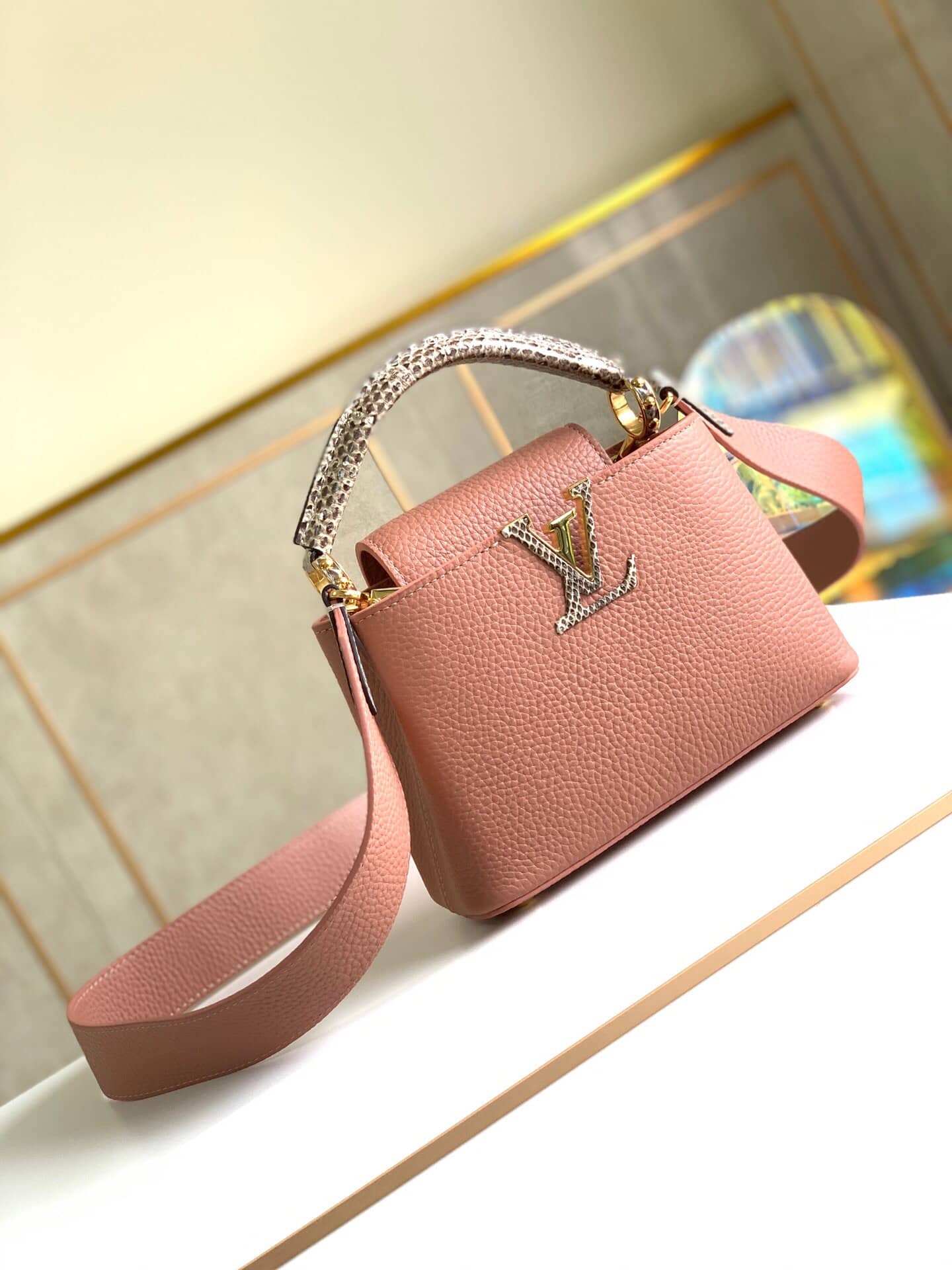 Louis Vuitton Capucines Mini Replica Bag Pink M55921