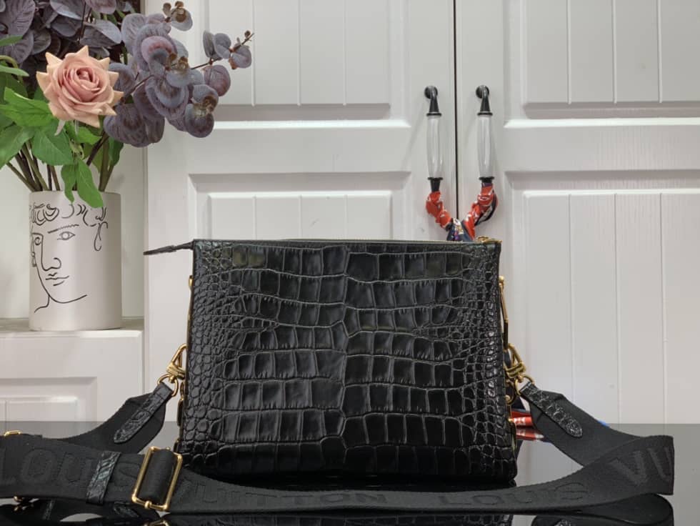 Louis Vuitton Coussin PM M57790 Replica Shoulder Bag