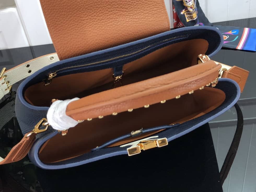 Louis Vuitton Capucines MM M58578 Replica Shoulder Bag