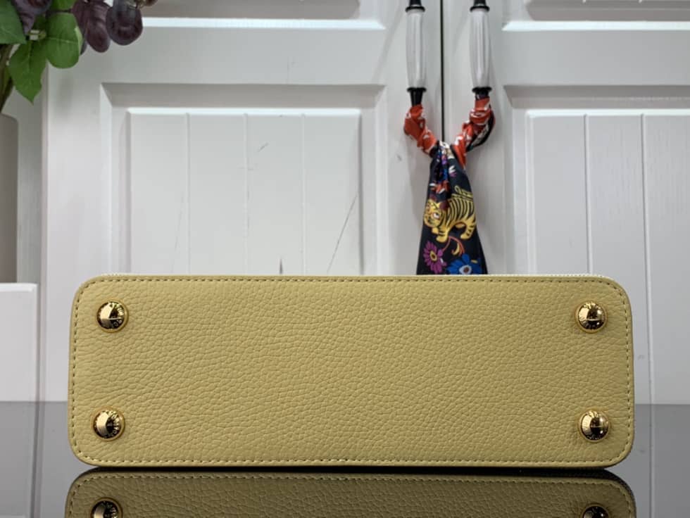 Louis Vuitton Capucines BB Yellow M59872 Replica Shoulder Bag
