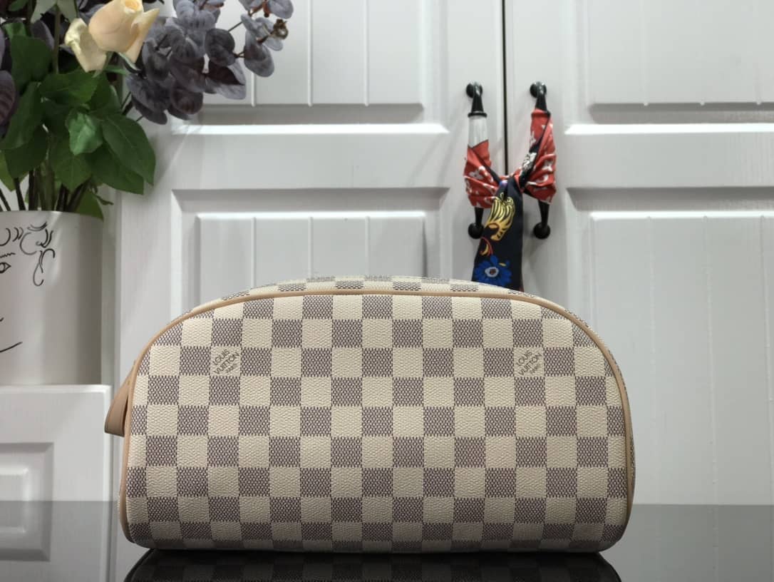 Louis Vuitton King Size Toiletry Bag Replica White M47528