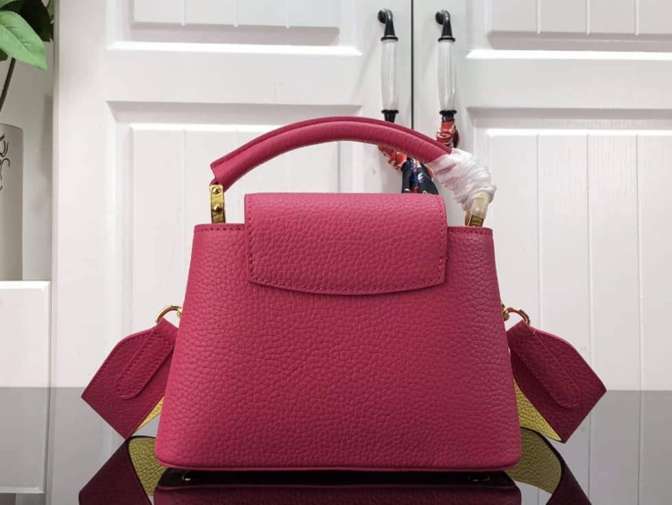 Louis Vuitton Capucines Mini M59440 Replica Shoulder Bag