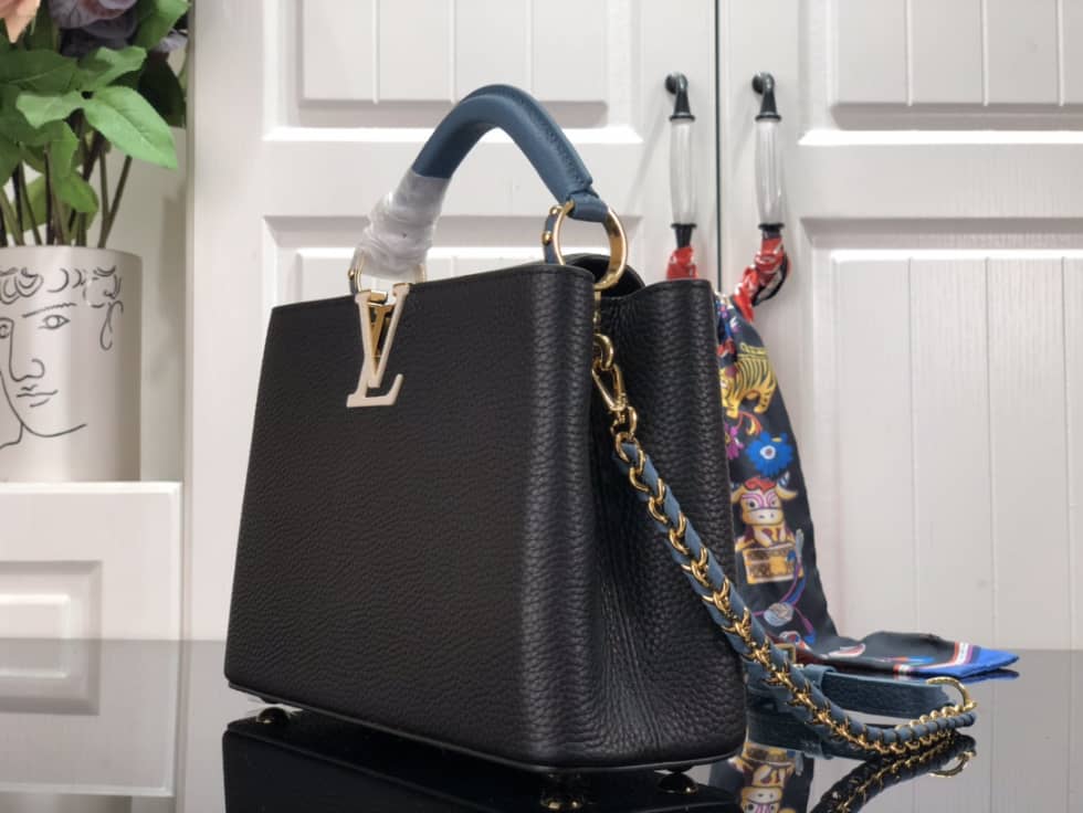 Louis Vuitton Capucines BB M59709 Replica Shoulder Bag