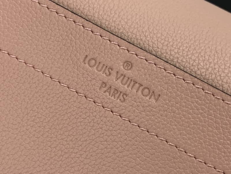 Louis Vuitton Lockme Chain PM Replica Handbag Pink M57073