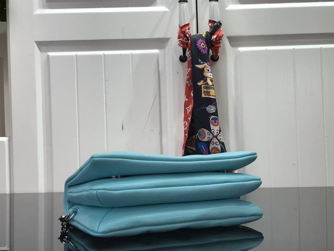 Louis Vuitton Pochette Coussin Monogram Embossed Lambskin Chain Replica Bag Blue(Cola)