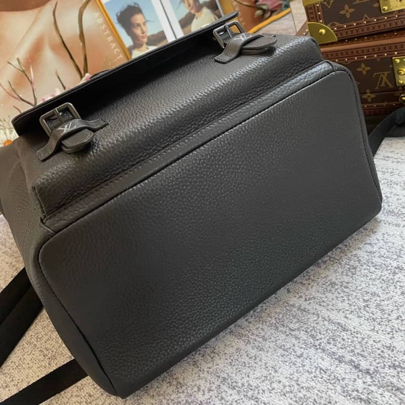 Louis Vuitton Christopher Slim Replica Backpack M58644