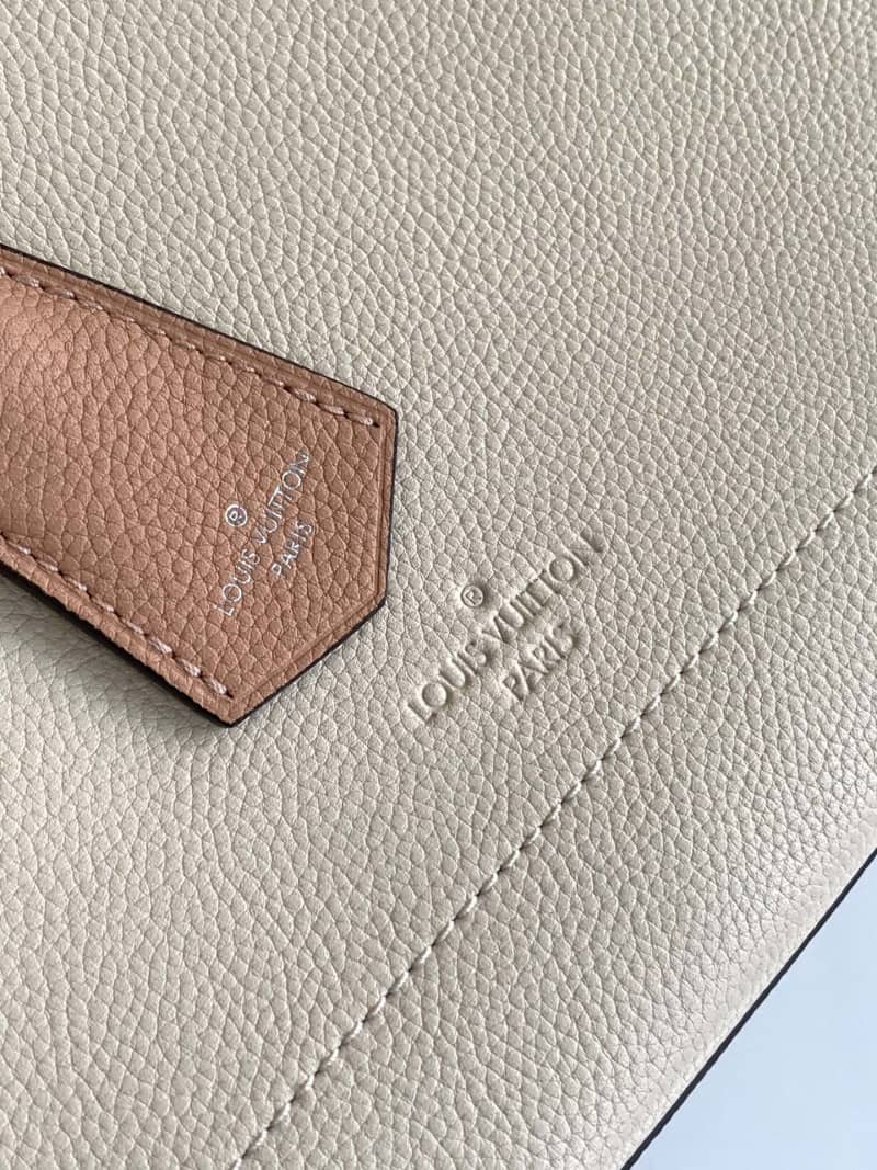 Louis Vuitton Lockme Day 2Way Bag Replica M53647