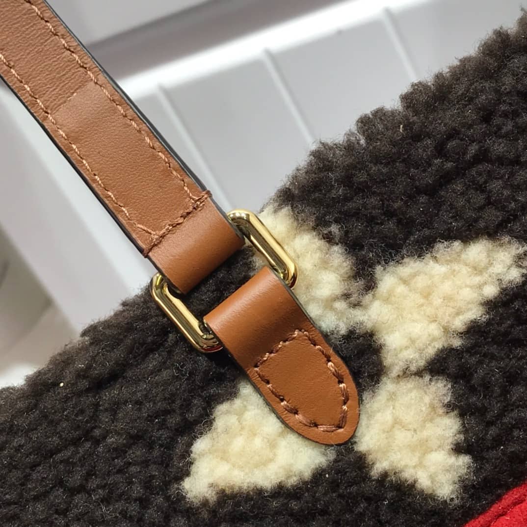 Louis Vuitton Onthego Teddy Shearling Limited GM Tote Replica Black M55421