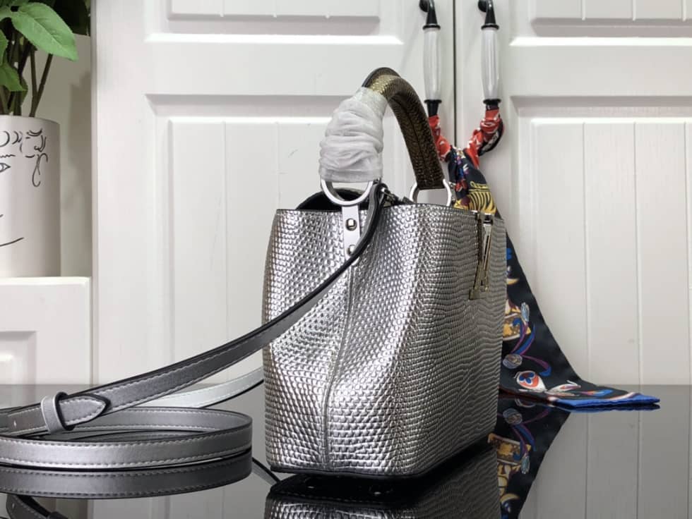 Louis Vuitton Capucines Mini Collection N98093 Replica Shoulder Bag