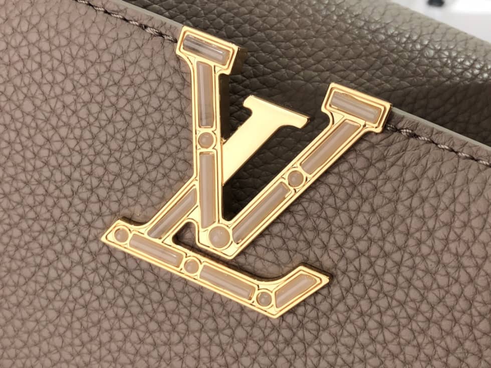 Louis Vuitton Capucines BB Beige M59066 Replica Shoulder Bag