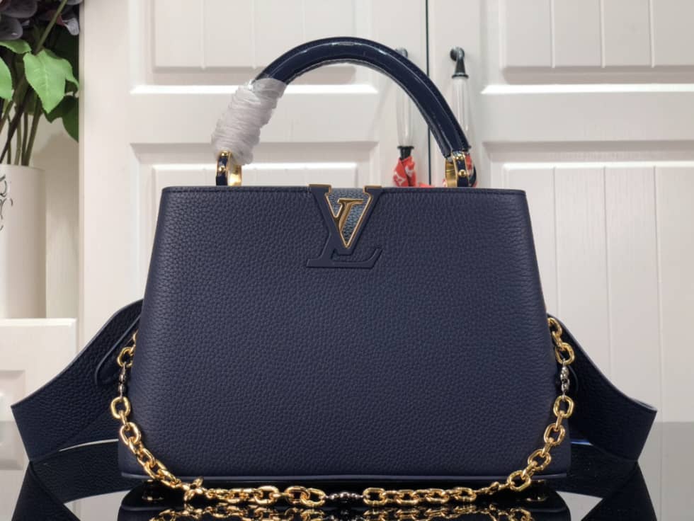 Louis Vuitton Capucines BB M59065 Replica Shoulder Bag